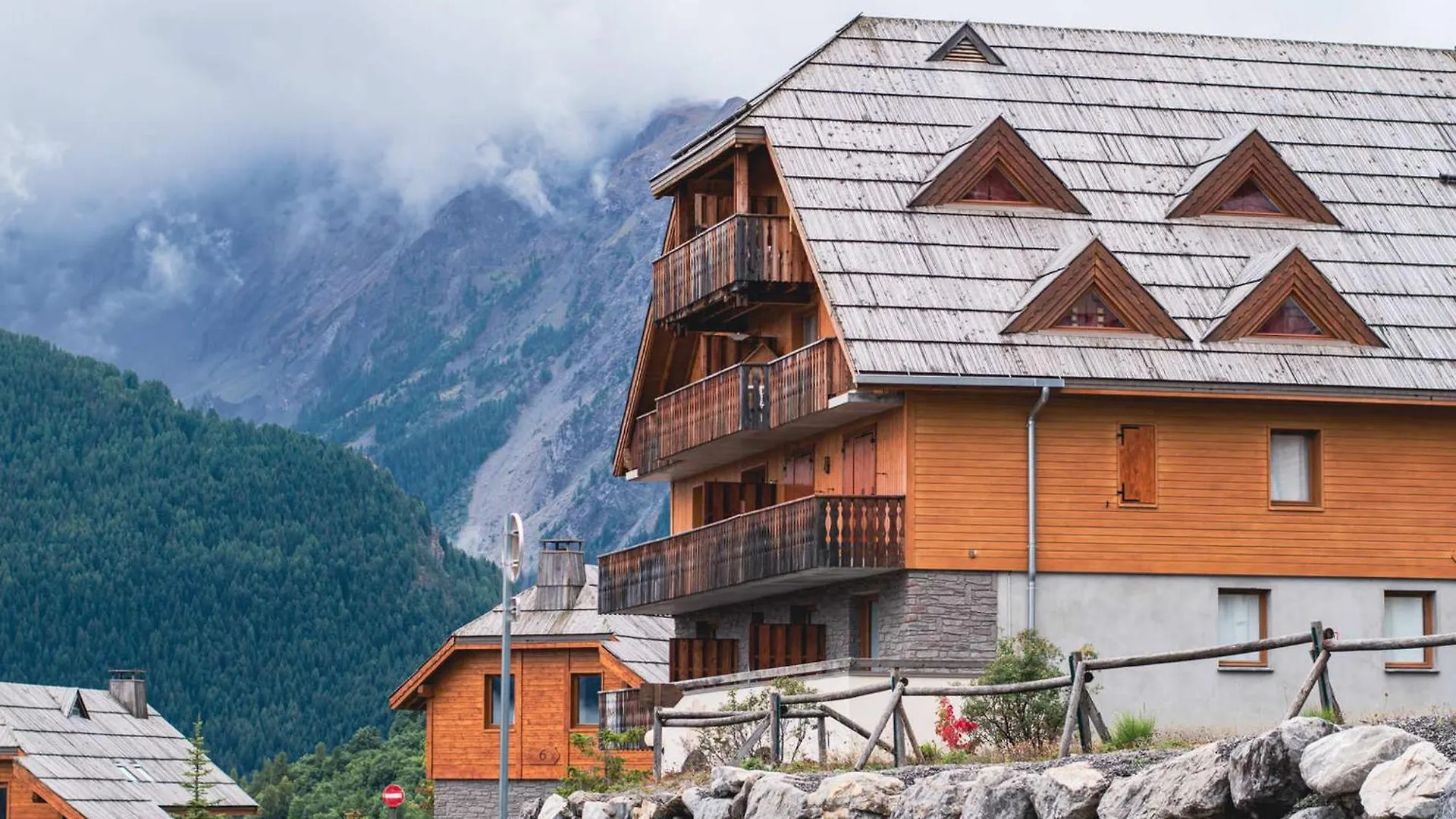 Charmant Chalet 6 Pers. Avec Terrasse Et Parking - Residence Les Chalets De Praroustan, Pra Loup 1500 - Fr-1-504-364 Uvernet-Fours